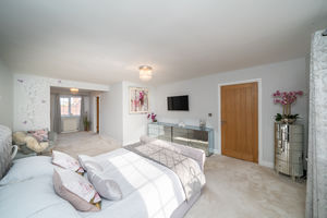 BEDROOM- click for photo gallery